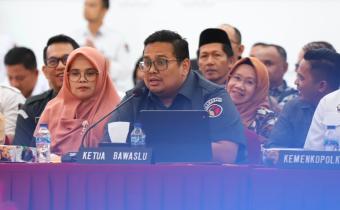 Ketua Bawaslu Rahmat Bagja Dalam Rapat Pleno Terbuka Penetapan Rekapitulasi PDPB Tingkat Nasional Semester I Tahun 2026 di Jakarta, Senin (20/7/2026). Foto: Publikasi dan Pemberitaan Bawaslu RI