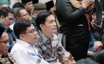 Anggota Bawaslu Provinsi Lampung, Gistiawan, menghadiri kegiatan Pelantikan dan Pengukuhan Forum Kerukunan Umat Beragama (FKUB), Forum Pembauran Kebangsaan (FPK), dan Forum Kewaspadaan Dini Masyarakat (FKDM) Provinsi Lampung yang diselenggarakan di Balai Keratun Lantai III, Komplek Kantor Gubernur Lampung, Selasa (7/7).