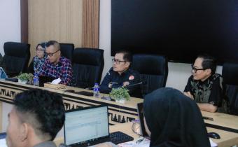 Badan Pengawas Pemilihan Umum (Bawaslu) Provinsi Lampung melaksanakan kegiatan pembinaan penggunaan anggaran kepada Bawaslu Kabupaten Way Kanan di Kantor Bawaslu Provinsi Lampung, Selasa (7/7).
