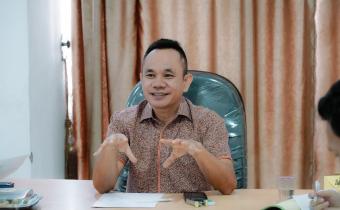 Ketua Bawaslu Provinsi Lampung, Iskardo P. Panggar menjadi narasumber dalam kegiatan Uji Kompetensi Wartawan (UKW) Angkatan XXXVIII yang diselenggarakan oleh Persatuan Wartawan Indonesia di Balai Wartawan H. Solfian Akhmad, Sekretariat PWI Lampung, Kamis (9/7).