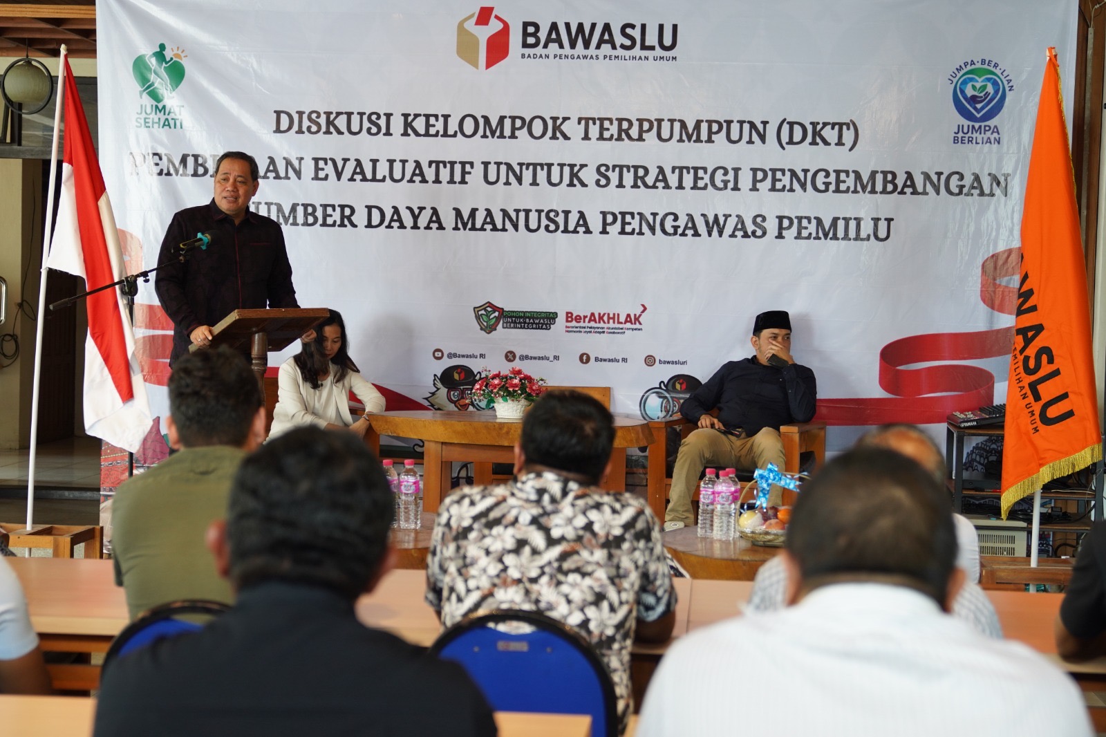 foto diskusi