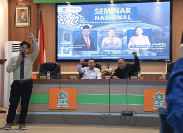 Seminar Nasional bertajuk Penguatan Pengawasan Partisipatif