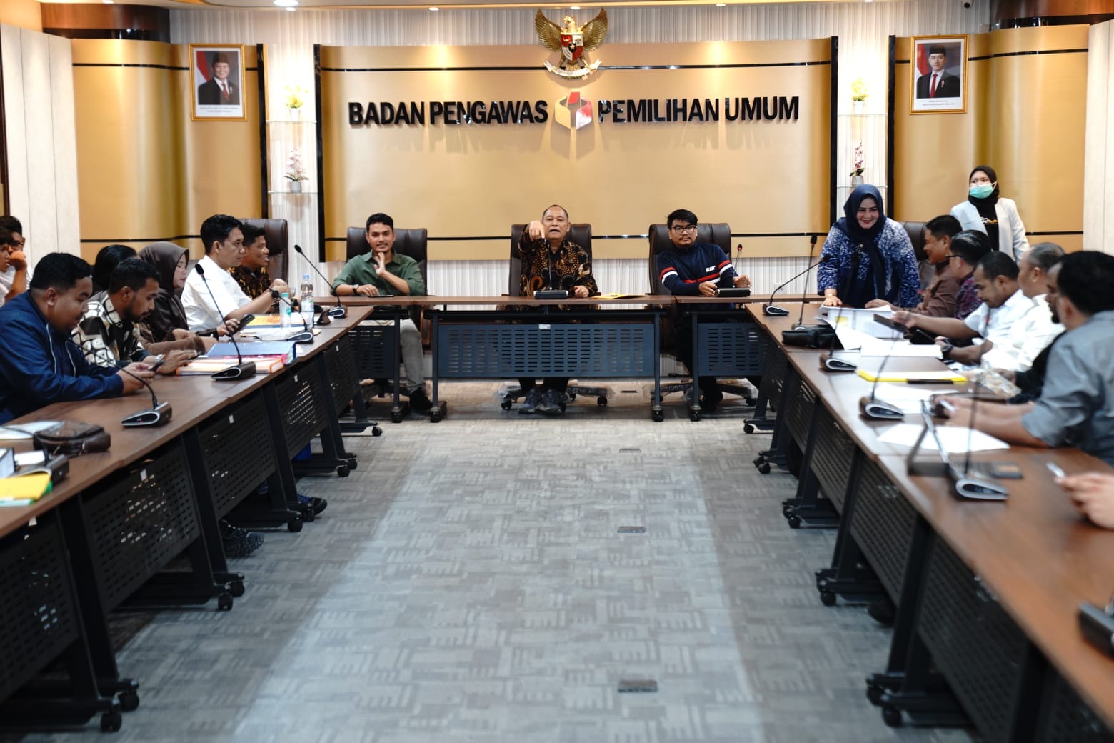 Foto arahan dari anggota bawaslu