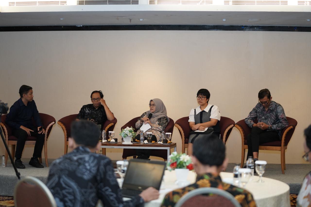 Foto diskusi media