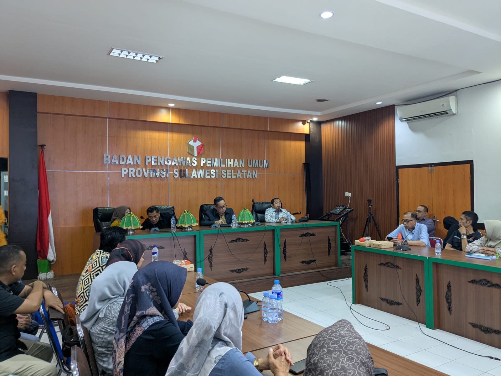 foto rapat evaluasi