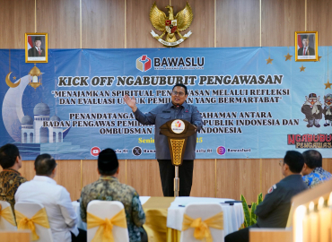 Ketua Bawaslu Rahmat Bagja saat Kick Off Ngabuburit Pengawasan di Jakarta