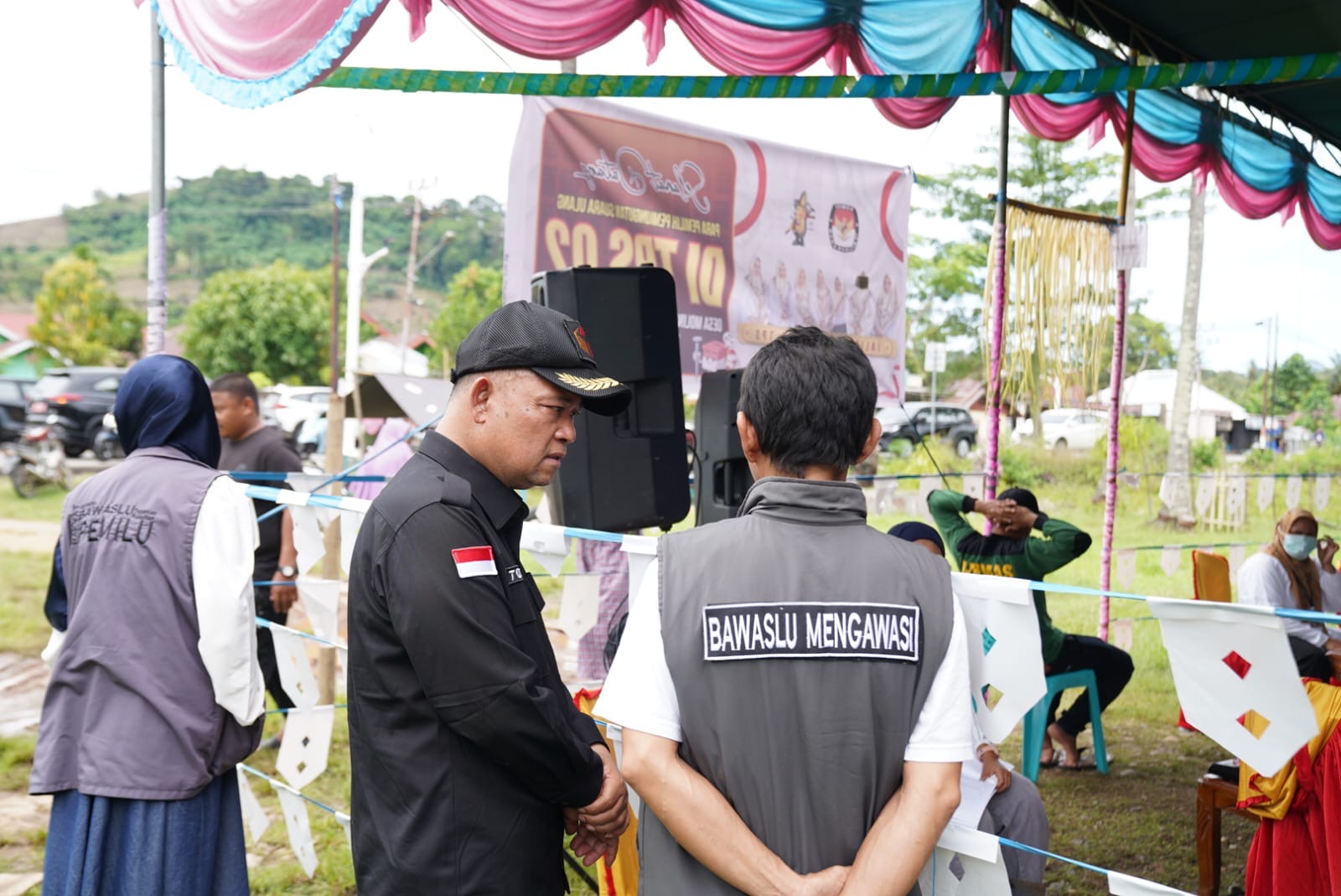 Anggota Bawaslu Totok Hariyono saat meninjau pelaksanaan PSU