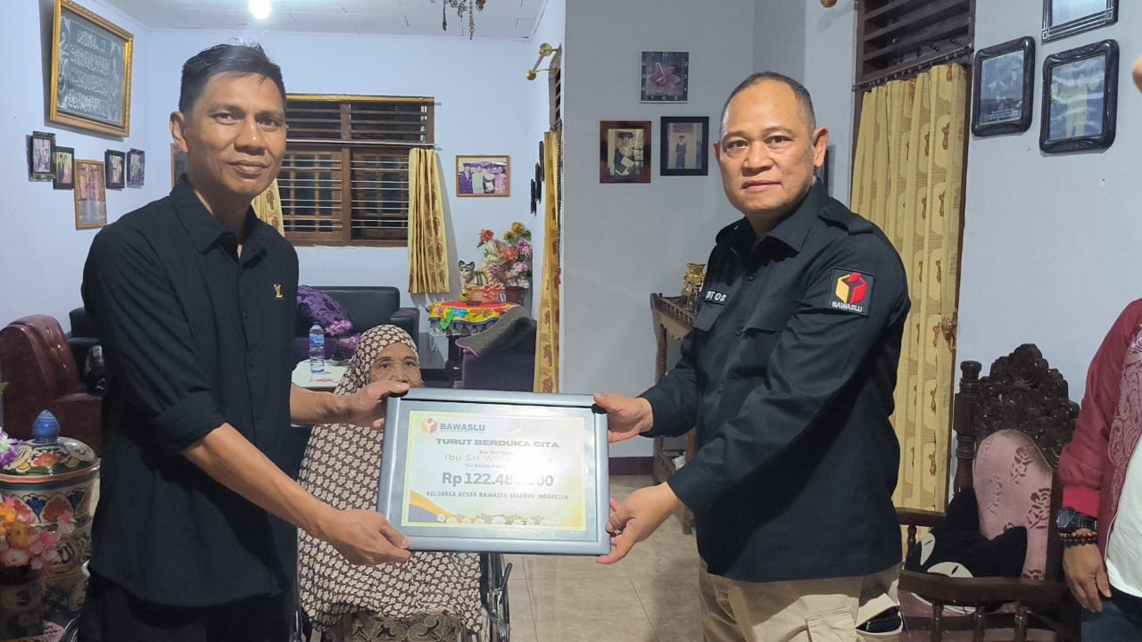penyerahan dana kerahiman di rumah duka
