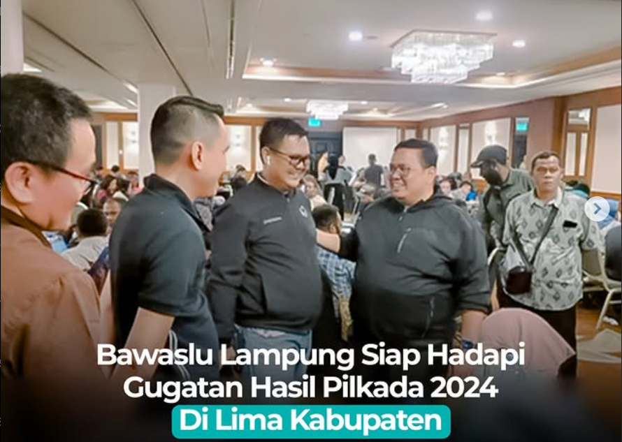 foto bersama pimpinan Bawaslu RI