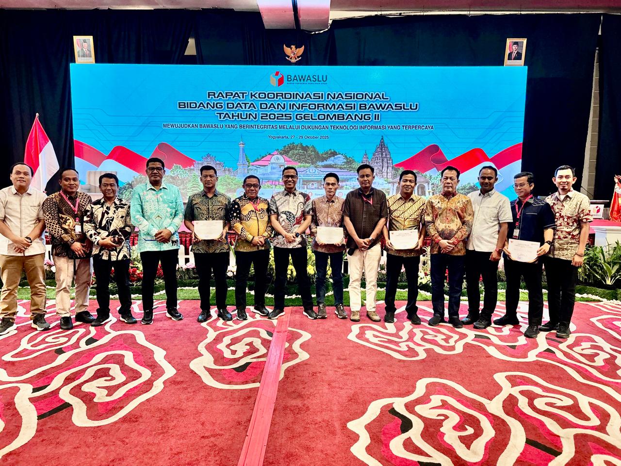 Foto bersama peserta Rakornas Datin Gelombang 2 Tahun 2025