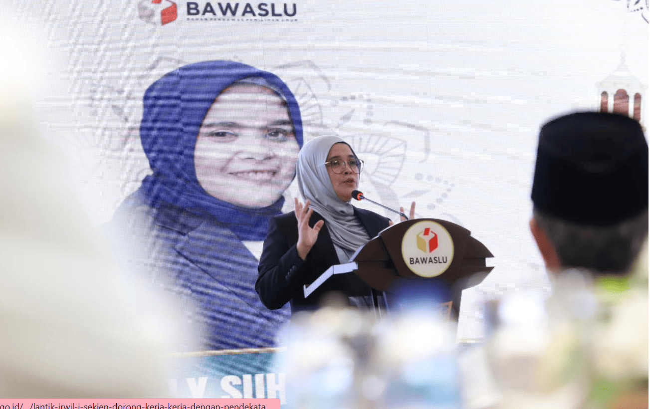 Anggota Bawaslu Lolly Suhenty saat Kick Off Ngabuburit Pengawasan 'Penguatan Spirit Kelembagaan Bawaslu tahun 2026 di Gedung Bawaslu, Jakarta (23/2/2026).