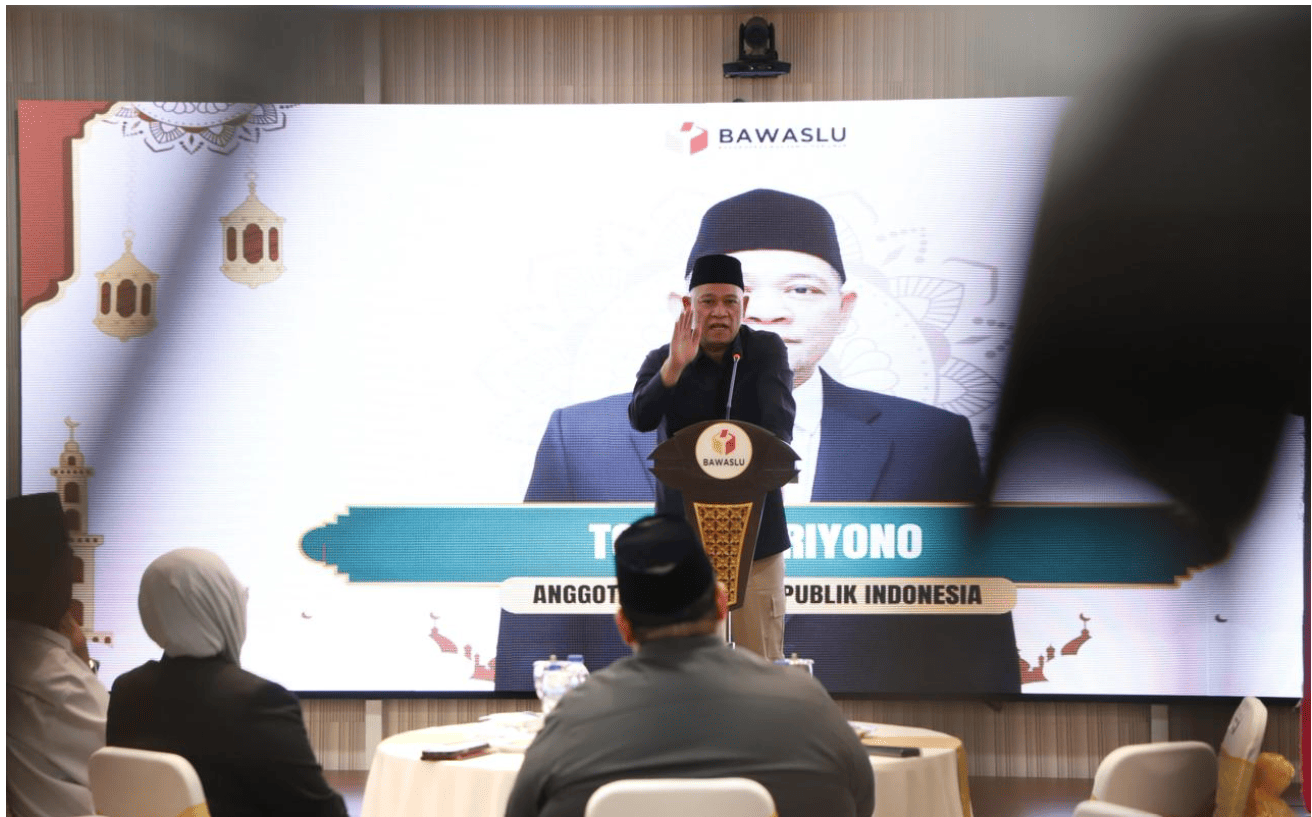 Anggota Bawaslu Totok Haryono Ngabuburit Pengawasan 'Penguatan Spirit Kelembagaan Bawaslu tahun 2026 di Gedung Bawaslu, Jakarta (23/2/2026)
