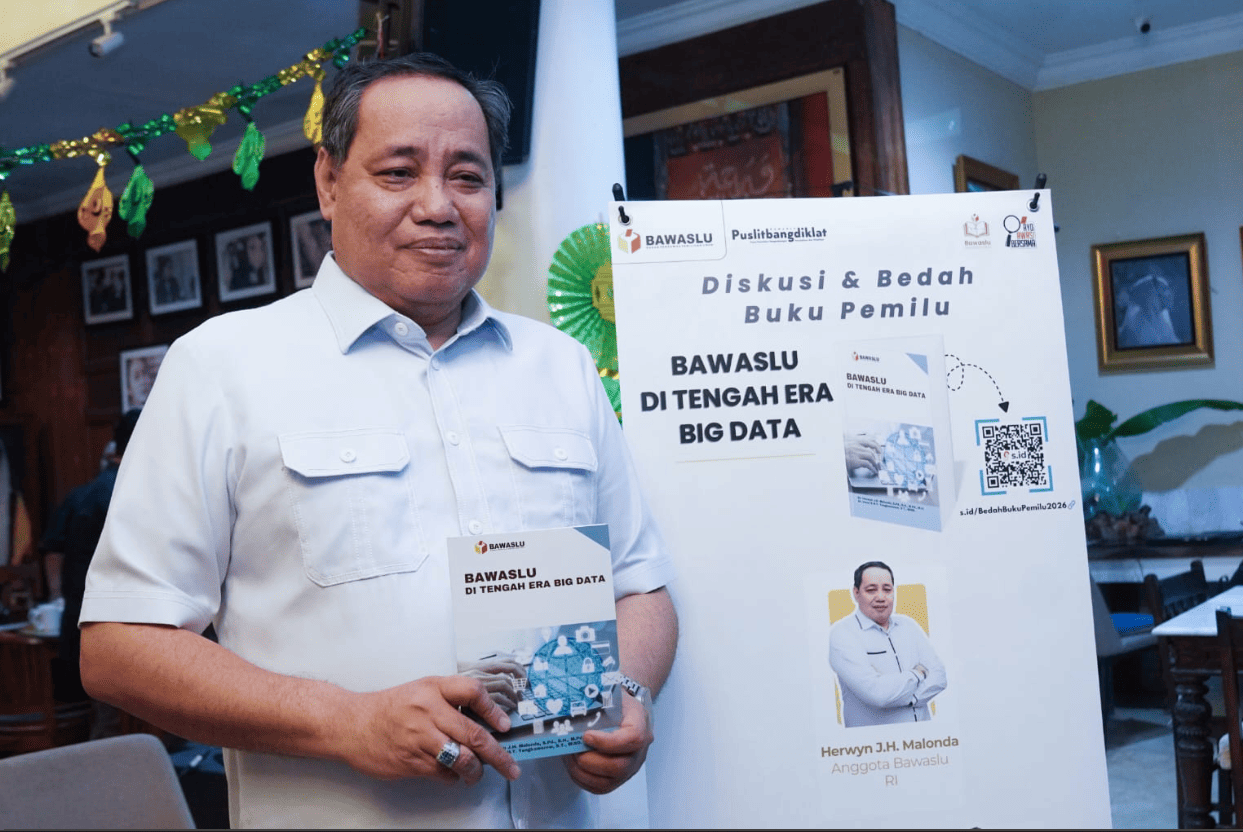Anggota Bawaslu Herwyn JH Malonda saat bedah buku Transformasi Pengawas Pemilu di Era Digital, di Jakarta