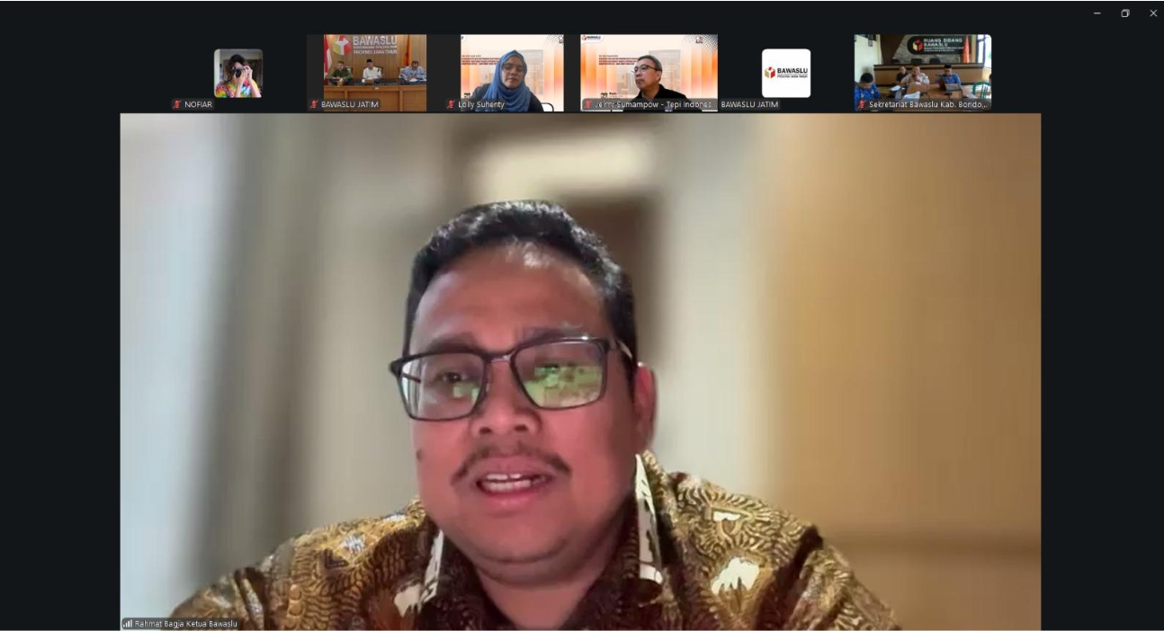 Ketua Bawaslu Rahmat Bagja mengatakan, buku Kebijakan Strategis dan Program Divisi Pencegahan dan Partisipasi Masyarakat Bawaslu Provinsi dan Bawaslu Kabupaten/Kota Se-Jawa Timur yang digelar secara daring, Kamis 