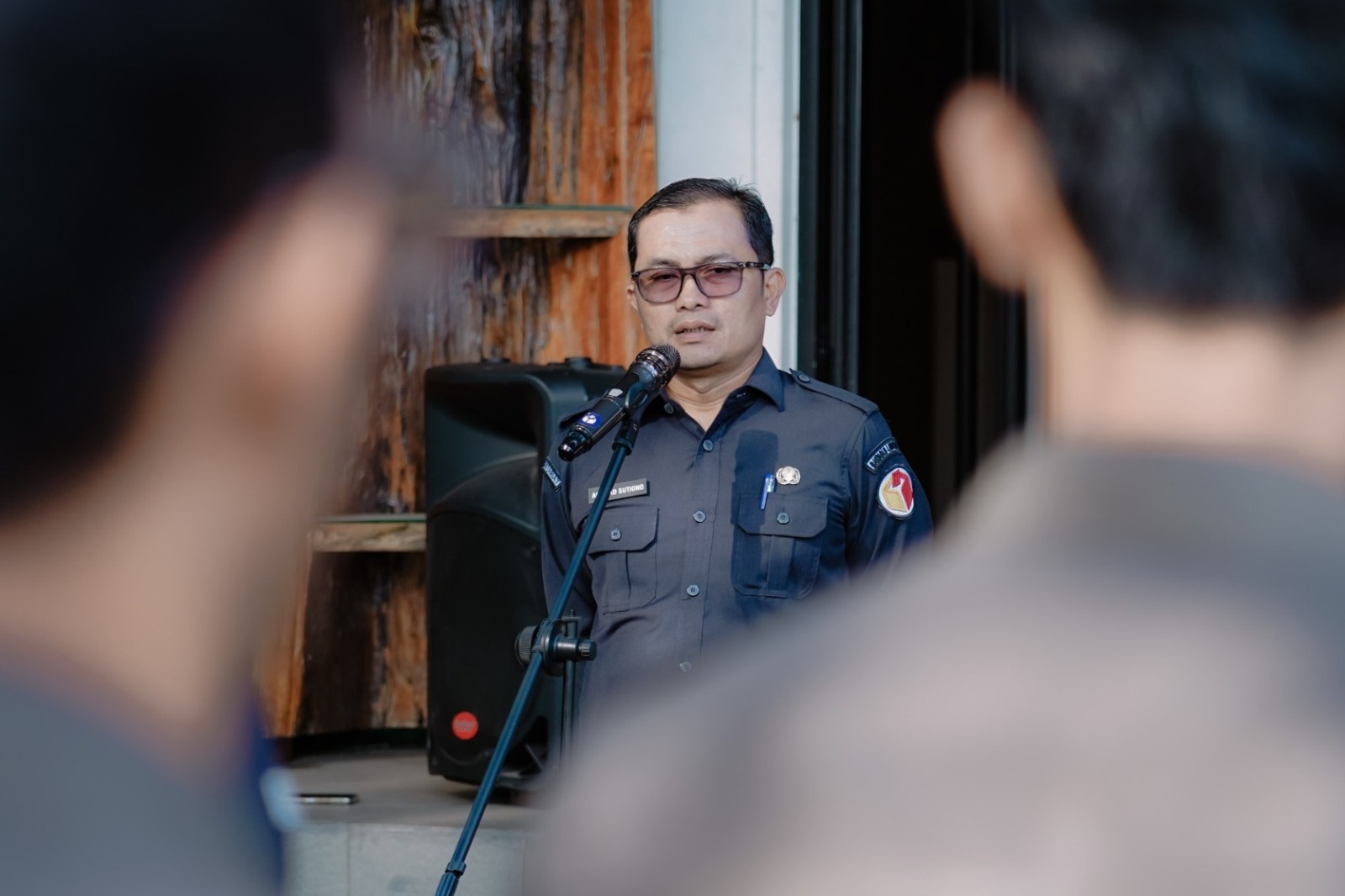 Badan Pengawas Pemilihan Umum Provinsi Lampung menggelar apel rutin di halaman kantor Badan Pengawas Pemilihan Umum Provinsi Lampung pada Senin (13/4).