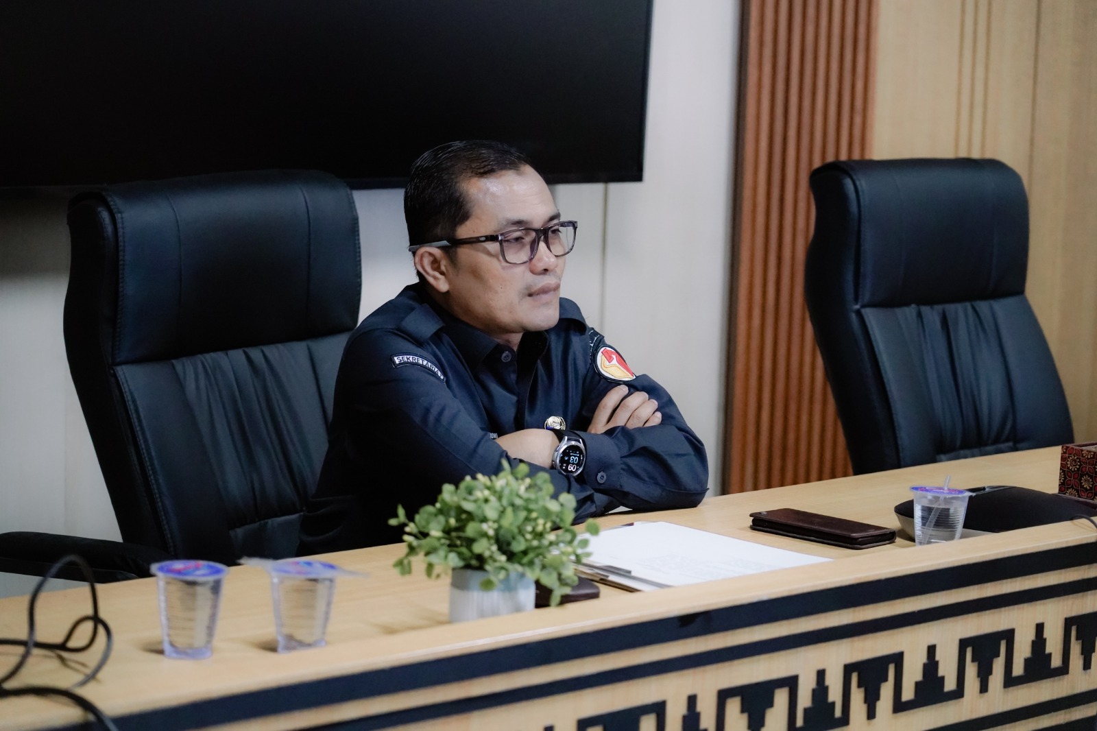 Badan Pengawas Pemilihan Umum (Bawaslu) Provinsi Lampung menggelar Rapat Rutin Jajaran Sekretariat pada Senin (13/04) di Kantor Bawaslu Provinsi Lampung. Kegiatan ini menjadi bagian dari upaya penguatan koordinasi internal sekaligus memastikan seluruh program dan kegiatan kelembagaan berjalan secara efektif, terarah, dan sesuai dengan rencana kerja yang telah ditetapkan.