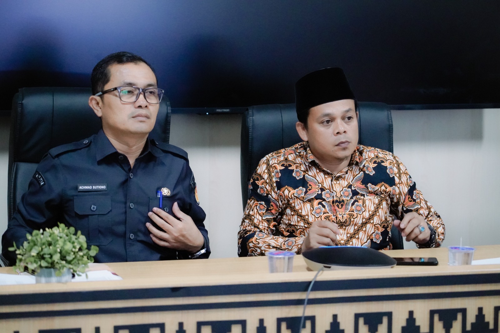 Bawaslu Provinsi Lampung menggelar rapat koordinasi bersama jajaran Bawaslu kabupaten/kota se-Provinsi Lampung melalui Zoom Meeting pada Selasa (14/04). Kegiatan ini dilaksanakan sebagai langkah konsolidasi kelembagaan pada masa non tahapan, sekaligus memastikan seluruh proses administrasi dan peningkatan kinerja di tingkat Bawaslu Kabupaten/Kota tetap berjalan sesuai ketentuan yang berlaku.