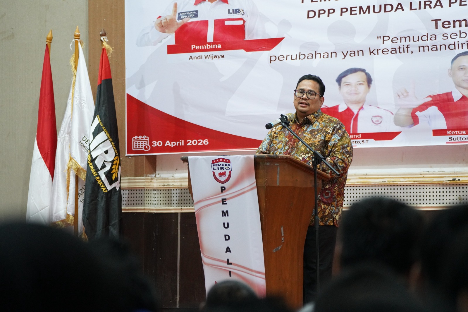 Ketua Bawaslu Rahmat Bagja saat memberikan sambutan pada acara pelantikan Dewan Pimpinan Pusat (DPP) Pemuda Lumbung Informasi Rakyat (LIRA) di Jakarta, Kamis (30/04/2026).