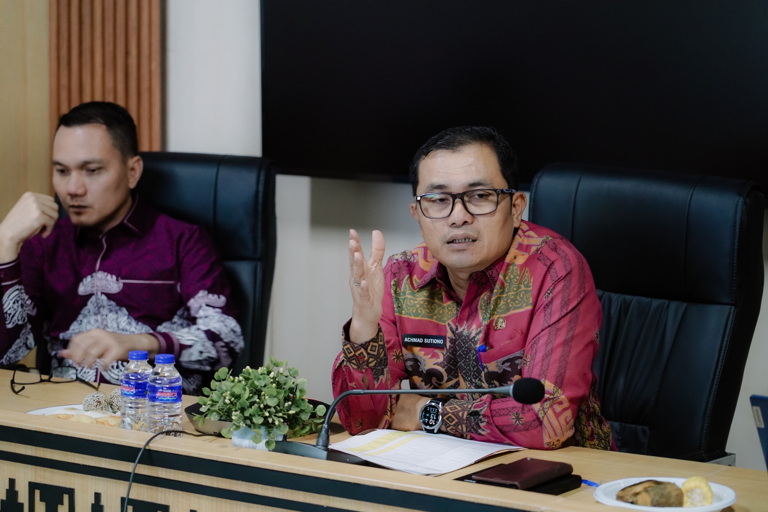 Badan Pengawas Pemilihan Umum (Bawaslu) Provinsi Lampung mengikuti rapat Pemenuhan Data Dukungan Usulan Unit Kerja Mandiri Bawaslu Tahap IV secara daring melalui Zoom Meeting pada Kamis (21/05).