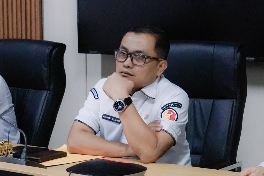 Pelaksana Tugas (Plt.) Kepala Sekretariat Bawaslu Provinsi Lampung, Achmad Sutiono, mengikuti kegiatan Pendampingan Pengisian Kertas Kerja Penilaian Mandiri Maturitas Sistem Pengendalian Intern Pemerintah (SPIP) Terintegrasi Bawaslu Tahun 2026 dan Bimbingan Penyusunan Dokumen Manajemen Risiko. Kegiatan tersebut diselenggarakan oleh Bawaslu Republik Indonesia dengan menghadirkan tim dari Badan Pengawasan Keuangan dan Pembangunan (BPKP) secara daring melalui aplikasi Zoom Meeting pada Rabu (17/06).