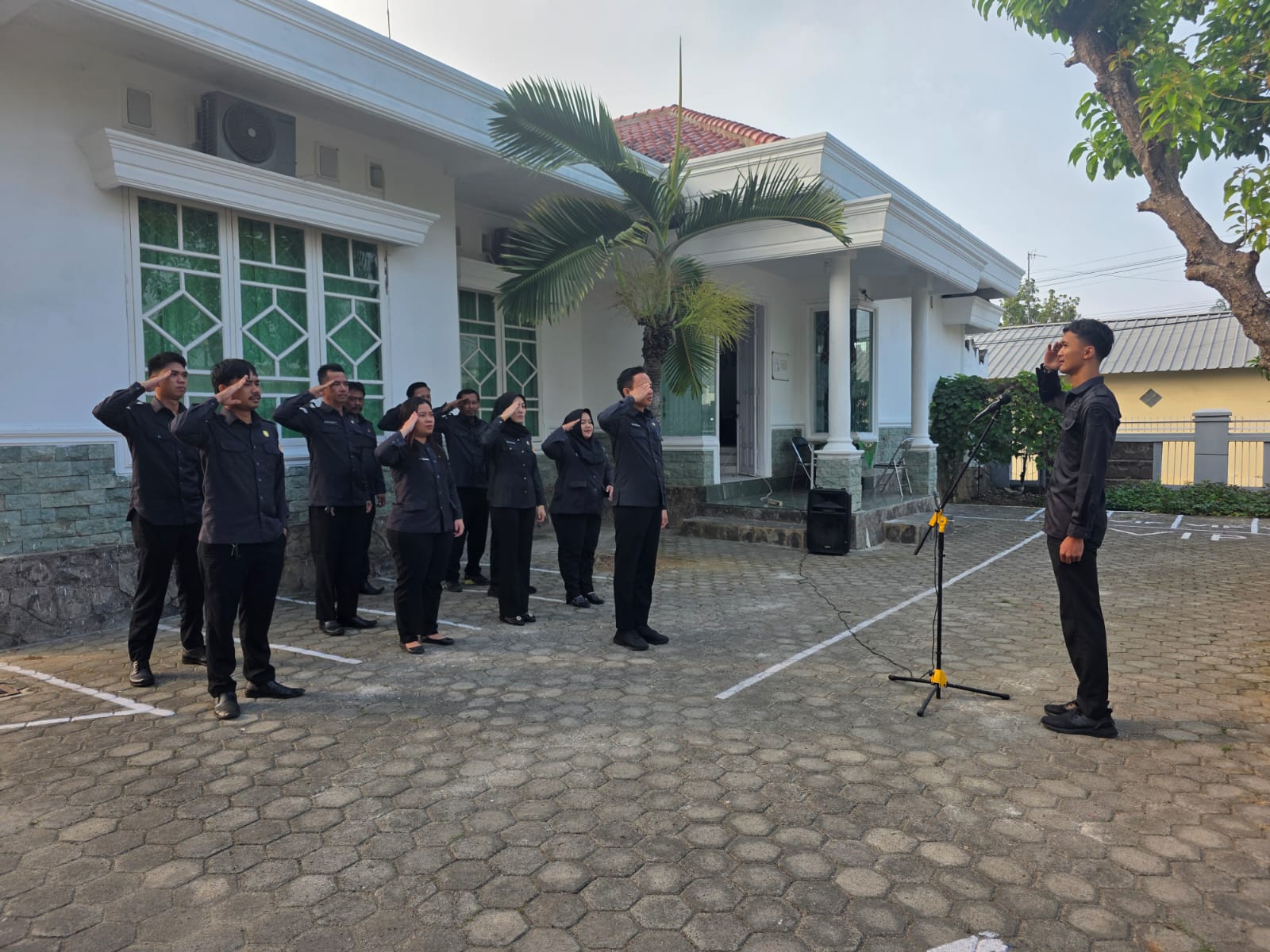 Foto saat giat apel rutin mingguan 