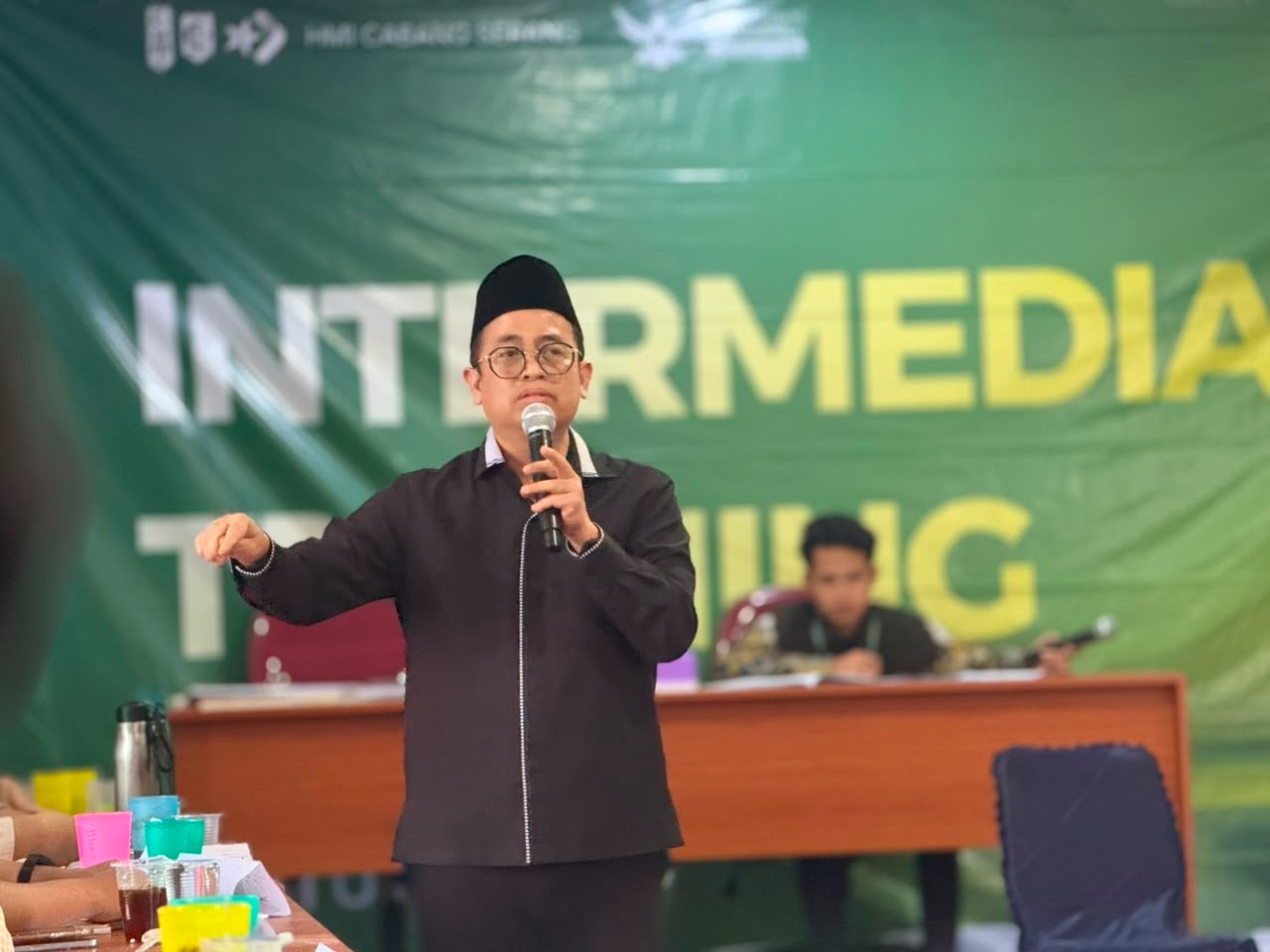 Anggota Bawaslu Puadi saat menjadi narasumber di Serang-Banten, Kamis (8/7/2026).