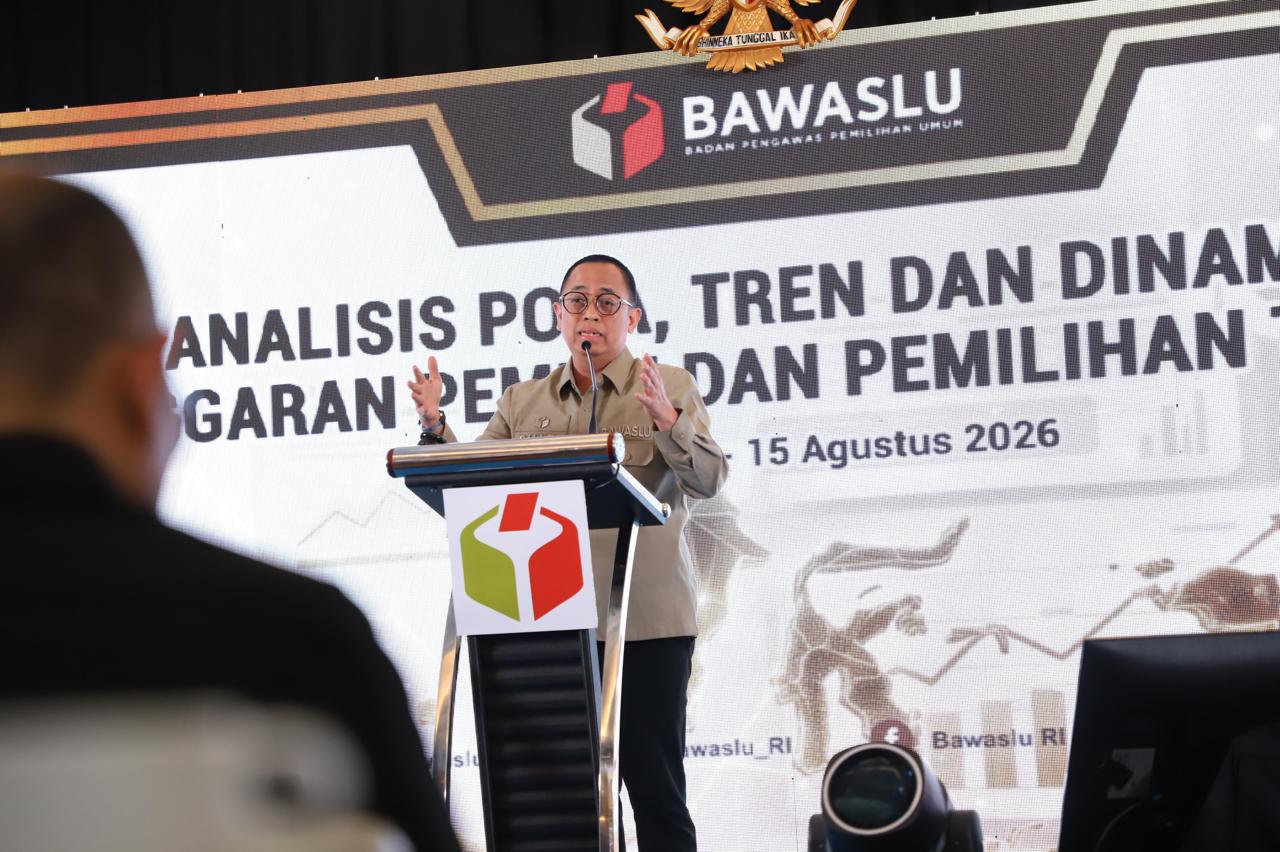 Anggota Bawaslu Puadi dalam kegiatan Analisis Pola, Tren, dan Dinamika Pelanggaran Pemilu dan Pemilihan Tahun 2024 di Jakarta, Kamis (13/8/2026).