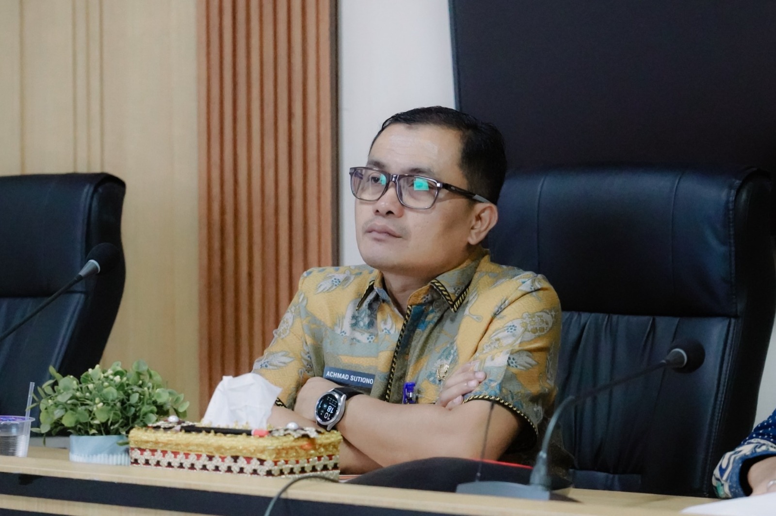 Bawaslu Provinsi Lampung terus memperkuat kesiapan perencanaan anggaran sebagai bagian dari upaya mendukung pelaksanaan tugas dan fungsi kelembagaan secara efektif. Hal tersebut ditunjukkan melalui keikutsertaan Plt. Kepala Sekretariat Bawaslu Provinsi Lampung, Achmad Sutiono, dalam Rapat Pembahasan Simulasi Kebutuhan Alokasi Anggaran Belanja Operasional Pegawai Tahun Anggaran 2026 yang diselenggarakan oleh Bawaslu Republik Indonesia secara daring melalui Zoom Meeting, Kamis (16/07).