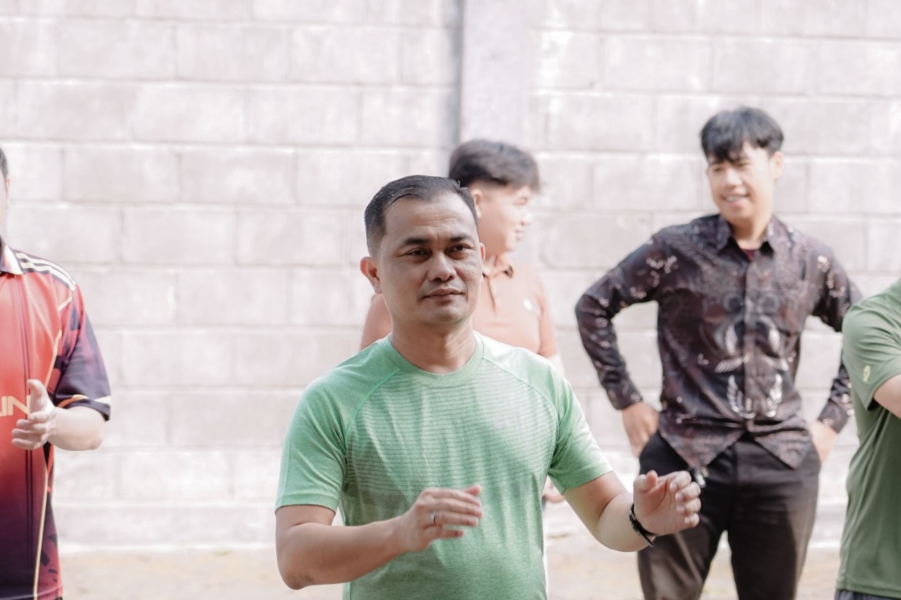 Badan Pengawas Pemilihan Umum (Bawaslu) Provinsi Lampung menggelar senam pagi bersama jajaran di halaman Kantor Bawaslu Provinsi Lampung, Jumat (30/10/2026).