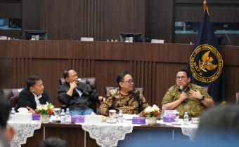 foto diskusi