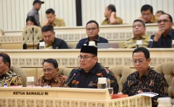 Foto rapat di gedung MPR/DPR