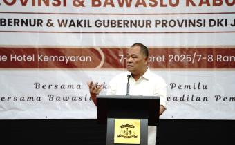 saat memberikan arahan Evaluasi Peningkatan Kapasitas dan Pembinaan SDM Bawaslu Provinsi dan Bawaslu Kabupaten/Kota pada Pemilihan Gubernur dan Wakil Gubernur Provinsi DKI Jakarta Tahun 2024