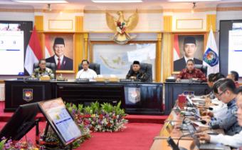 Suasana Rapat Koordinasi Pilkada Ulang dan Pemungutan Suara Ulang (PSU) terkait Hasil Pemilihan Kepala Daerah Serentak Tahun 2024 di Ruang Sidang Utama Kementerian Dalam Negeri (Kemendagri)