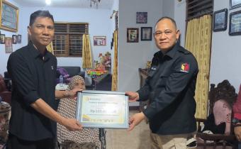 penyerahan dana kerahiman di rumah duka