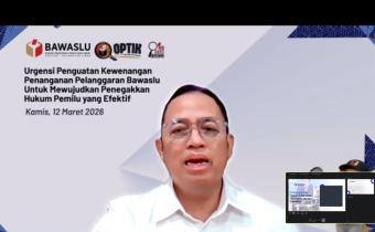 Anggota Bawaslu Puadi saat memberi arahan di kegiatan OPTIK: Obrolan Pemilu tentang Integritas dan Keadilan yang diselenggarakan oleh Bawaslu Provinsi Kalimantan Timur melalui Zoom Meeting di Jakarta.