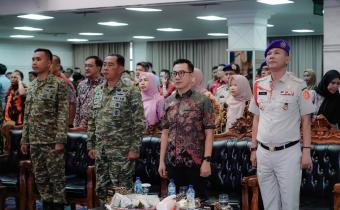 Anggota Badan Pengawas Pemilihan Umum (Bawaslu) Provinsi Lampung, Tamri, menghadiri Pelantikan Pengurus Jaringan Media Siber Indonesia (JMSI) Provinsi Lampung Periode 2025-2030 yang diselenggarakan di Balai Keratun Lantai 3 Kantor Gubernur Lampung, Jumat (10/4).