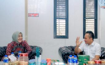 Bawaslu Provinsi Lampung menerima kunjungan Dekan Fakultas Ilmu Sosial dan Ilmu Politik (FISIP) Universitas Lampung di Kantor Bawaslu Provinsi Lampung, Rabu (29/04).