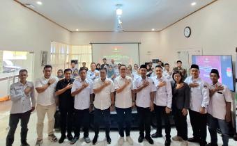 Foto bersama saat giat Sosialisasi Kode Etik pada Rabu (25/05).
