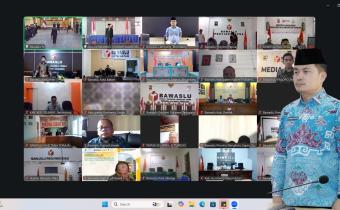 Badan Pengawas Pemilihan Umum (Bawaslu) Provinsi Lampung mengikuti Pelantikan dan Pengambilan Sumpah/Janji Jabatan Pimpinan Tinggi Pratama di lingkungan Bawaslu Republik Indonesia secara daring melalui Zoom Meeting pada Jumat (12/06).