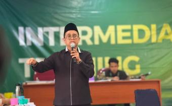 Anggota Bawaslu Puadi saat menjadi narasumber di Serang-Banten, Kamis (8/7/2026).