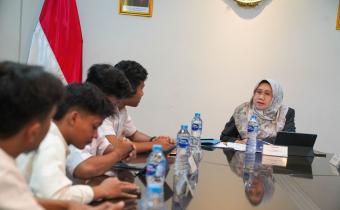 Deputi Bidang Dukungan Teknis Bawaslu, Yusti Erlina, saat menerima audiensi dari Thinkleaders di Kantor Bawaslu, Jakarta, Senin (13/7/2026).