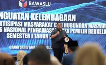 Ketua Bawaslu Rahmat Bagja dalam forum Penguatan Kelembagaan Divisi Pencegahan, Parmas dan Humas, serta Evaluasi Prioritas Nasional PDPB Semester I Tahun 2026 di Jakarta, Senin (20/7/2026). Foto: Pemberitaan dan Publikasi Bawaslu RI