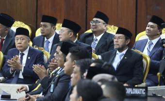 Ketua Bawaslu (barisan belakang, kedua dari kanan) saat menghadiri Sidang Tahunan MPR RI dan Sidang Bersama DPR RI dan DPD RI di Gedung Nusantara, Kompleks Parlemen, Senayan, Jakarta, Jumat (14/8/2026).