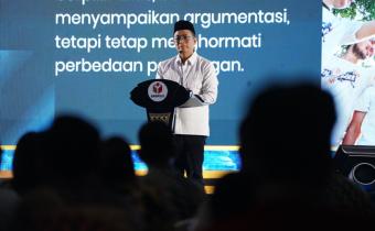 Anggota Bawaslu Puadi saat membuka Kompetisi Debat Penegakan Hukum Pemilu VI Tahun 2026 Tahapan Regional di Jakarta, Rabu (19/8/2026).